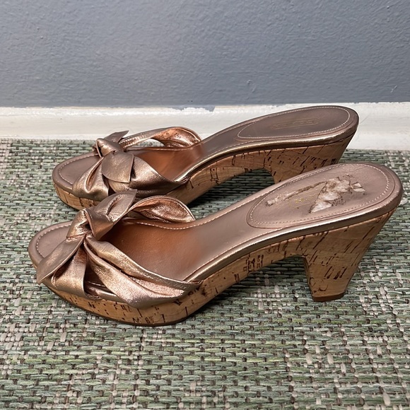 Coach rose gold leather cork sole heels - Picture 3 of 6